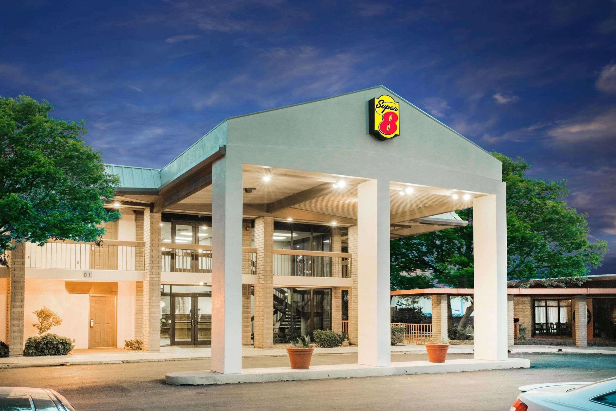 Super 8 By Wyndham Ozona Hotell Exteriör bild